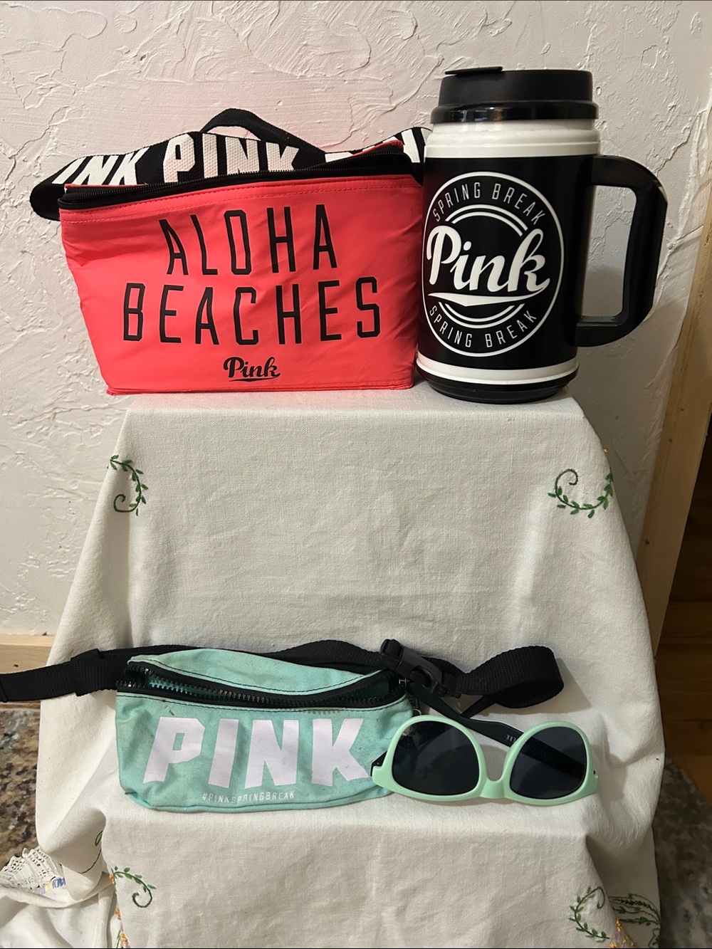 PINK Aloha Beaches Coral CoolerBag + Mint PINK Fanny Pack & Sunglasses